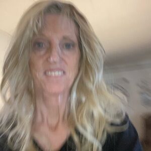 Women’s wig for sale